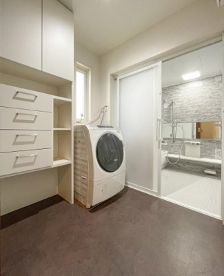 【脱衣所】 | ◆南区福田◆高級住宅◆太陽光、HEMSシステム付の二世帯向け住宅◆ | 詳細はお問い合わせください♪