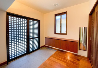 【玄関】 | ◆南区福田◆高級住宅◆太陽光、HEMSシステム付の二世帯向け住宅◆ | 詳細はお問い合わせください♪