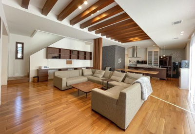 【居間・リビング】 | ◆南区福田◆高級住宅◆太陽光、HEMSシステム付の二世帯向け住宅◆ | 詳細はお問い合わせください♪