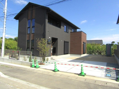 【駐車場】 | タマタウン山寺　1号棟 | 駐車場があるので、車を買う予定の方も安心です