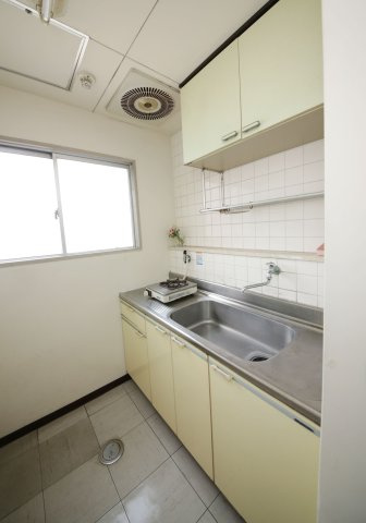 協和ビルのキッチン