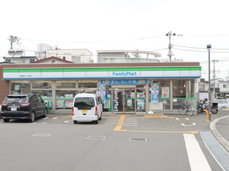 ファミリーマート新座片山一丁目まで500ｍ