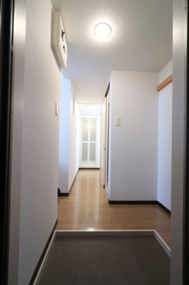 【玄関】 | カーサグランデ千早 | 別号室の写真になります。現況優先。