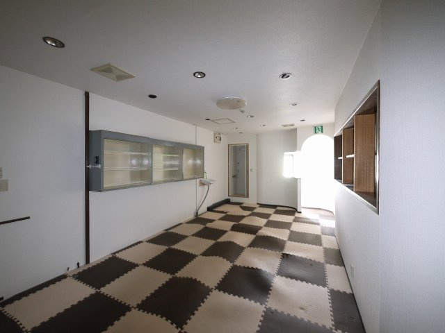 トレフビルテナントビル