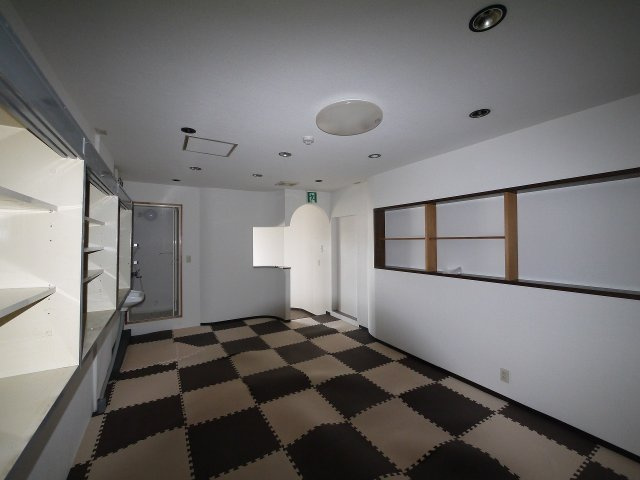 トレフビルテナントビル