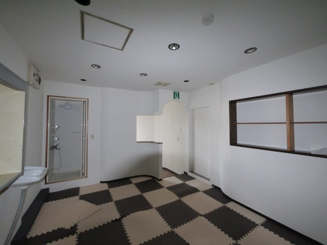 トレフビルテナントビル