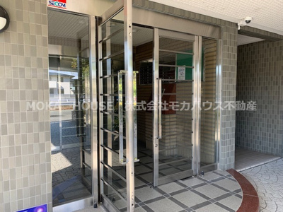 【エントランス】 | リバーオーク | 毎日通るエントランスはこのようになっています