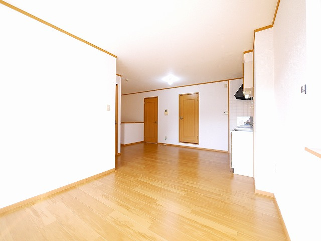 ウッディタウンＢの居間・リビング|使いやすい居間です