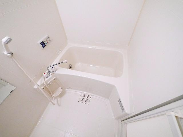 ウッディタウンＢの浴室|日々の疲れを癒すお風呂付です