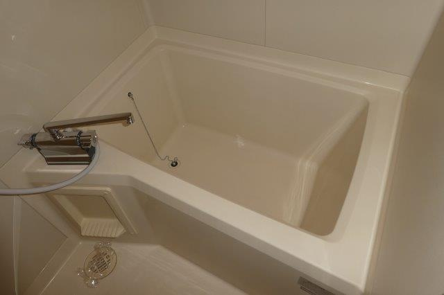 コーポアリメントの浴室