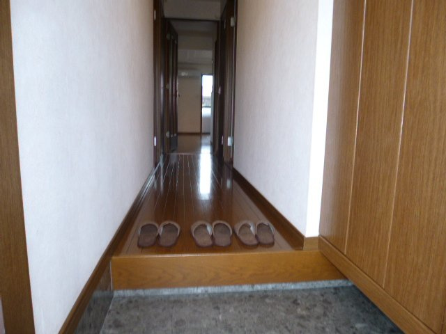 エルグランディールⅠの玄関
