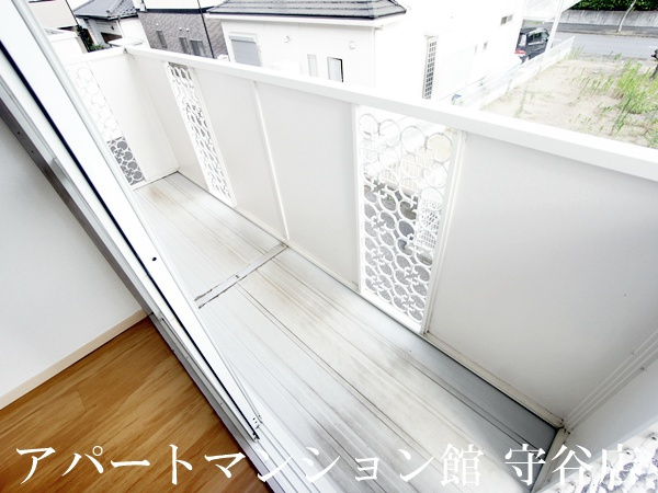 ハイツ愛里のバルコニー|類似です