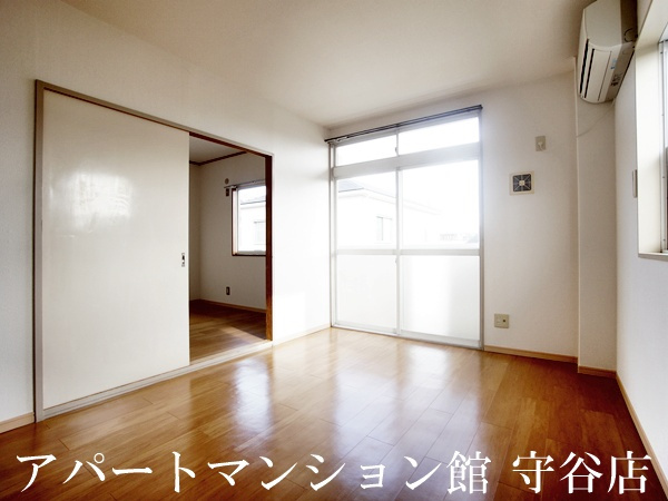 ハイツ愛里の寝室