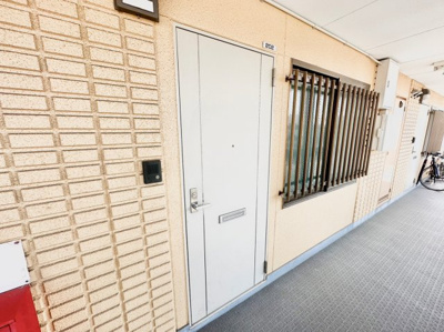 【玄関】 | モアクレスト津村Ⅲ