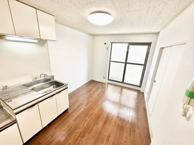 【居間・リビング】 | モアクレスト津村Ⅲ