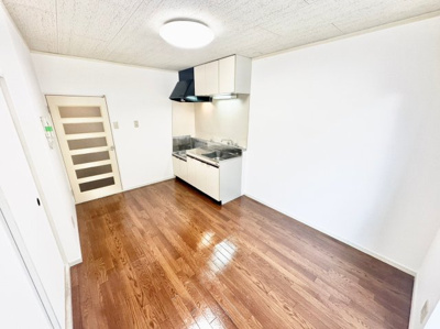 【居間・リビング】 | モアクレスト津村Ⅲ