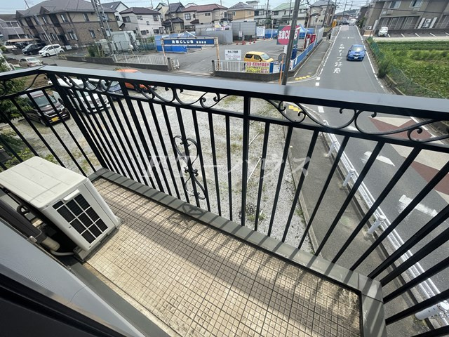 習志野市鷺沼台３丁目のアパートのバルコニー