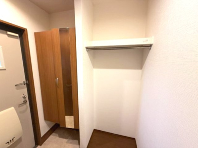 【庭】 | エヴァーグリーンヒルズ | カースペースがあります