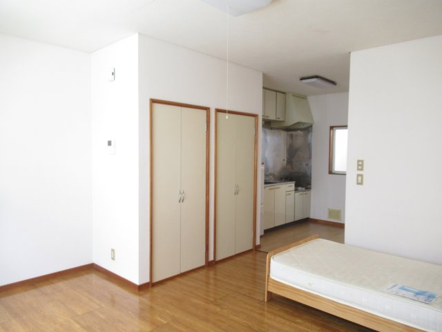 メゾン・ド・ジェンヌの洋室