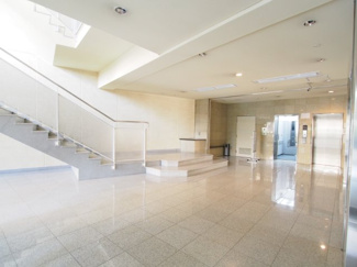 【エントランス】 | ゆとりのあるエントランスです