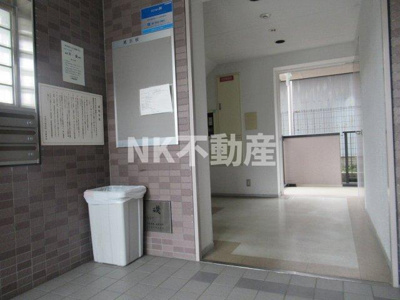 【エントランス】 | ドミール若江（若江岩田賃貸） | ゆとりのあるエントランスです