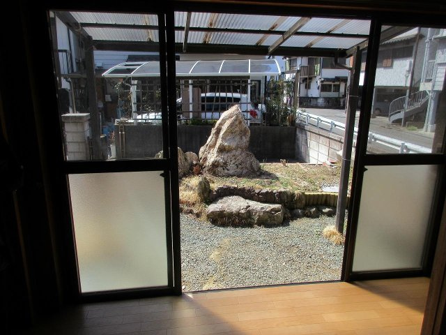 高知市大津乙　中古住宅の庭