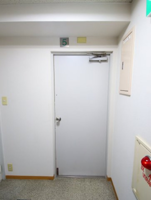 【エントランス】 | 神戸駅前ATビル