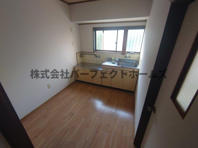 走谷2丁目平家　賃貸の居間・リビング|こちらの居間で趣味の時間をお楽しみください
