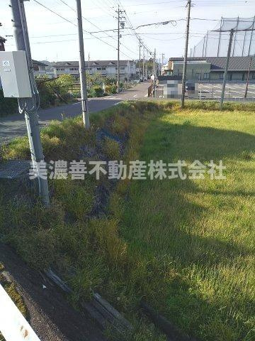 ６０８４０　山県市高富土地の外観