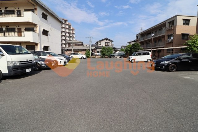 プラザ社田の駐車場|駐車場があります