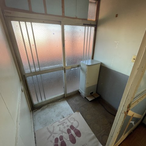 佐々木アパートの玄関