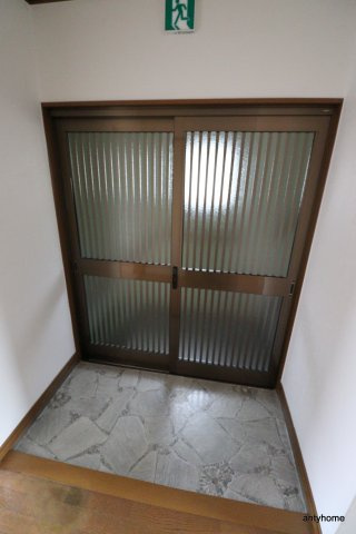 ハイツ天六　仲介手数料無料の玄関