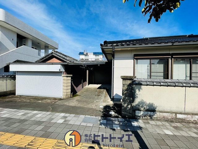 八女市本町　住宅の駐車場