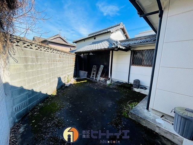 八女市本町　住宅の前面道路含む現地写真