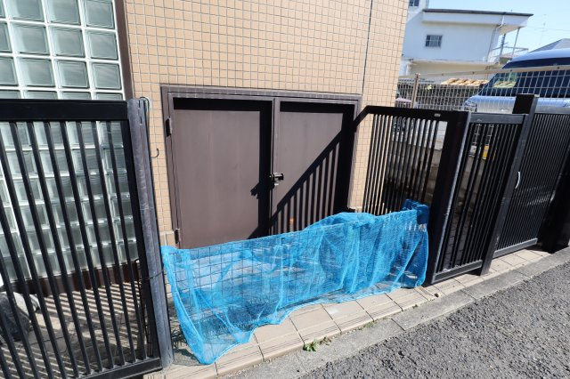 【その他共用部分】 | カーサ寺池 | 敷地内ゴミ置き場