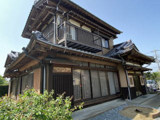 茂原市法目　中古戸建の外観|菜園用地付和風住宅。敷地面積約330坪。平成５年築、6DK。別棟、シャッター付車庫倉庫有り。