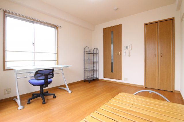 スカイヒル名谷の居間・リビング