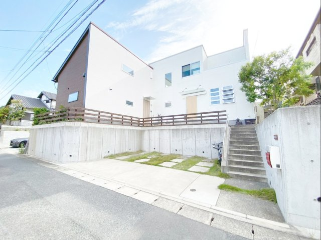 福岡市東区和白東4丁目戸建の外観|母屋（築6年）増築部（築3年）築浅で綺麗な住宅です！