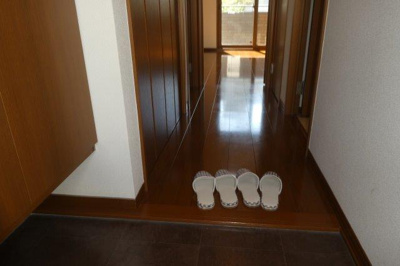 【玄関】 | ファミーユ昭和