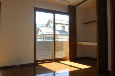 【寝室】 | ファミーユ昭和 | 洋室