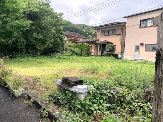 【外観】 | 伊東市宇佐美　売地 | 道路と段差が少ない平坦地