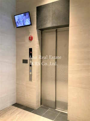 【その他共用部分】 | ル・マージュ新町 | エレベーターは防犯カメラが付いているので、安心です♪