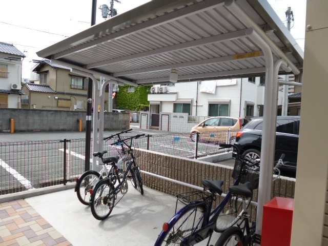 倉敷市稲荷町のアパートのその他共用部分|自転車置き場