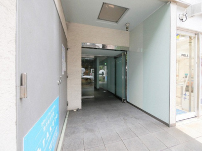 【エントランス】 | アーデン京町堀イースト