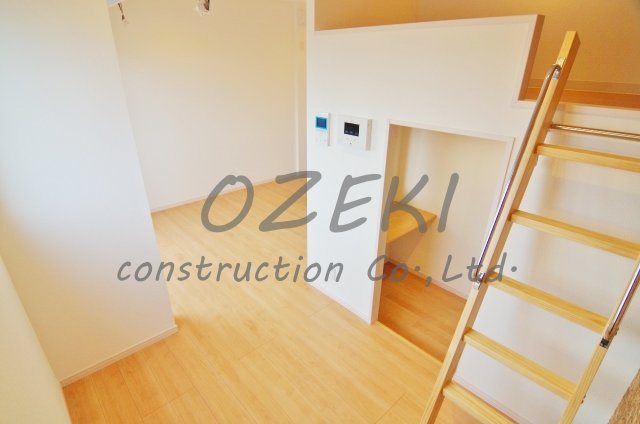 Reserve Kosigaya Residenceの寝室|※間取り反転