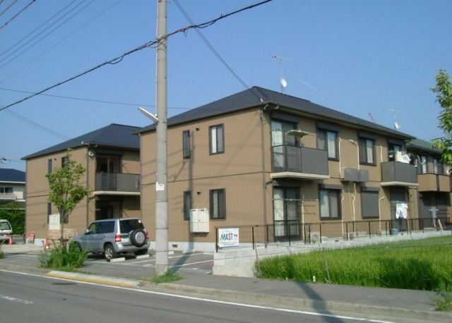 シャーメゾン魚住A