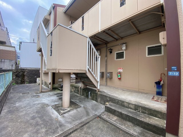 サニーハウスのエントランス