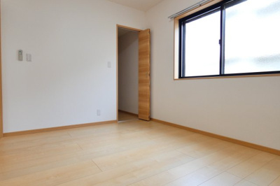 【寝室】 | コンフォート福生 | 6.0帖寝室