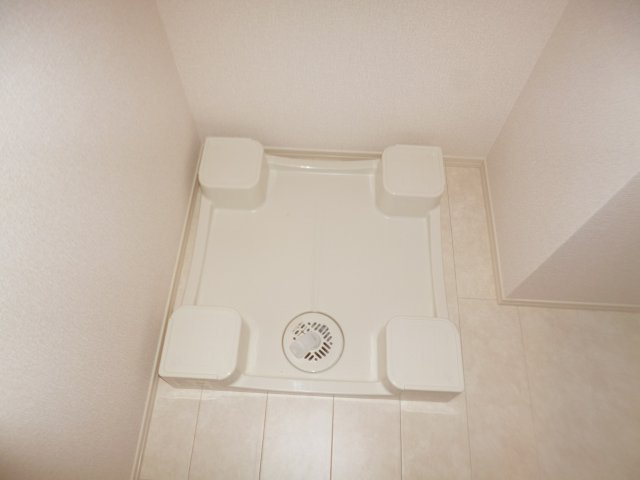 サンライズ並木の内装|室内洗濯機置場