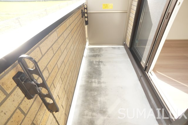 熊本市南区御幸笛田３丁目のアパートのバルコニー